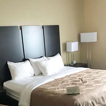 Quality Inn & Suites Mendota Near I-39 Экстерьер фото