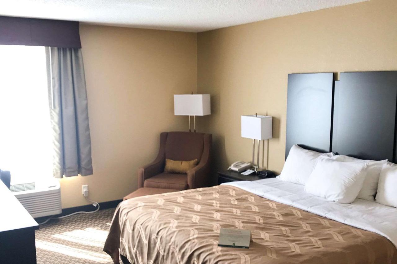 Quality Inn & Suites Mendota Near I-39 Экстерьер фото